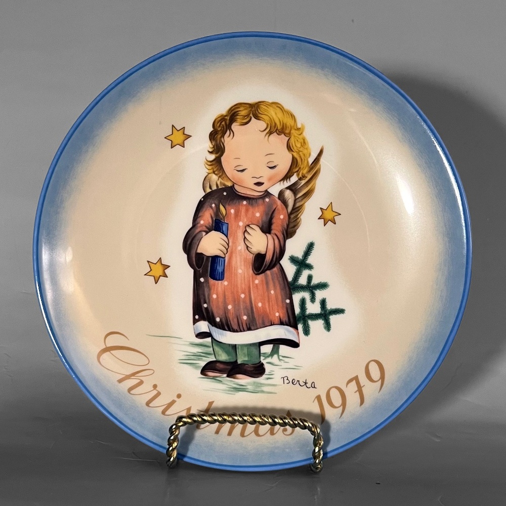 Hummel Christmas 1979 "Starlight Angel" Plate